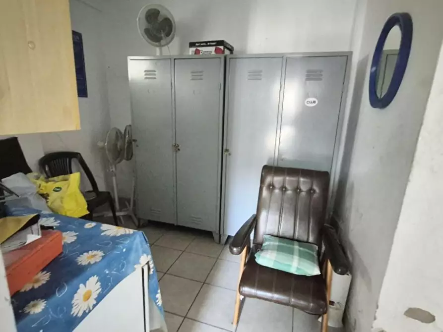 Immagine 22 di Attività artigianale in vendita  a Camaiore