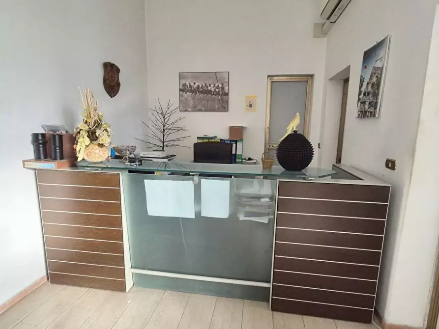 Immagine 4 di Attività artigianale in vendita  a Camaiore