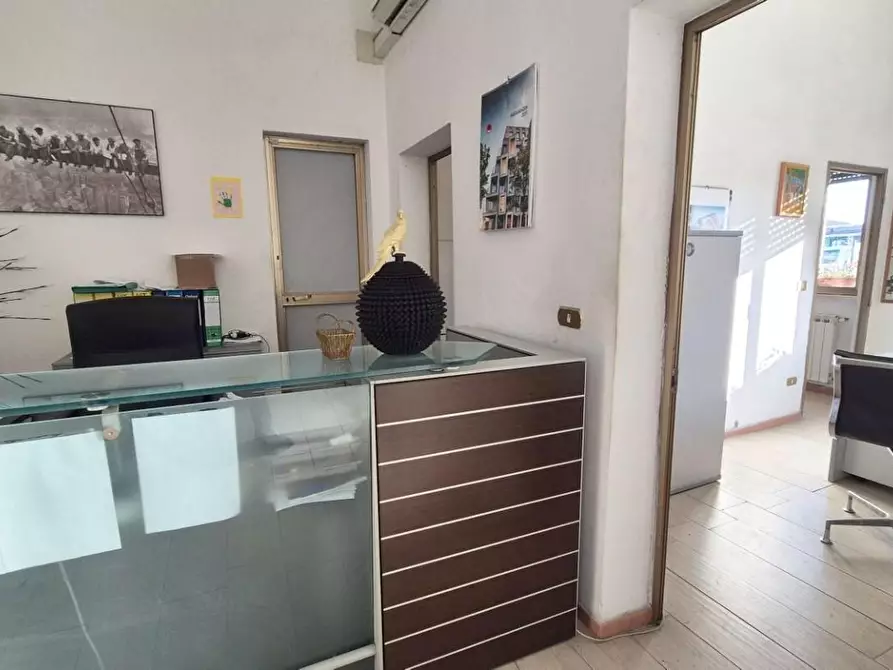 Immagine 5 di Attività artigianale in vendita  a Camaiore