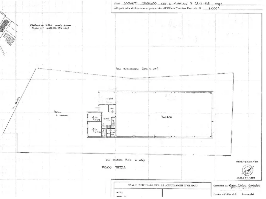 Immagine 39 di Attività artigianale in vendita  a Camaiore