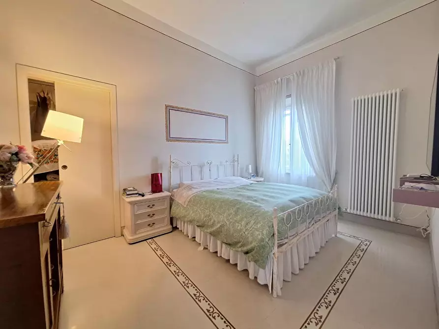 Immagine 23 di Casa indipendente in vendita  a Pisa