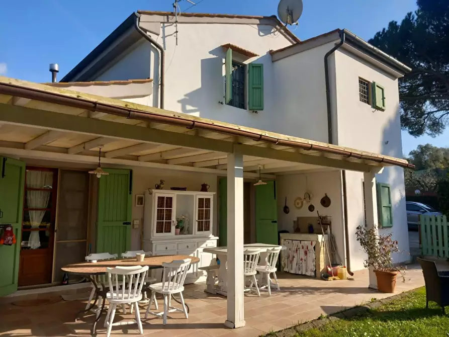 Immagine 2 di Rustico / casale in vendita  a Pisa