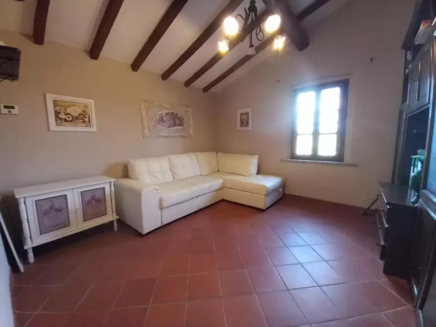 Immagine 7 di Rustico / casale in vendita  a Pisa