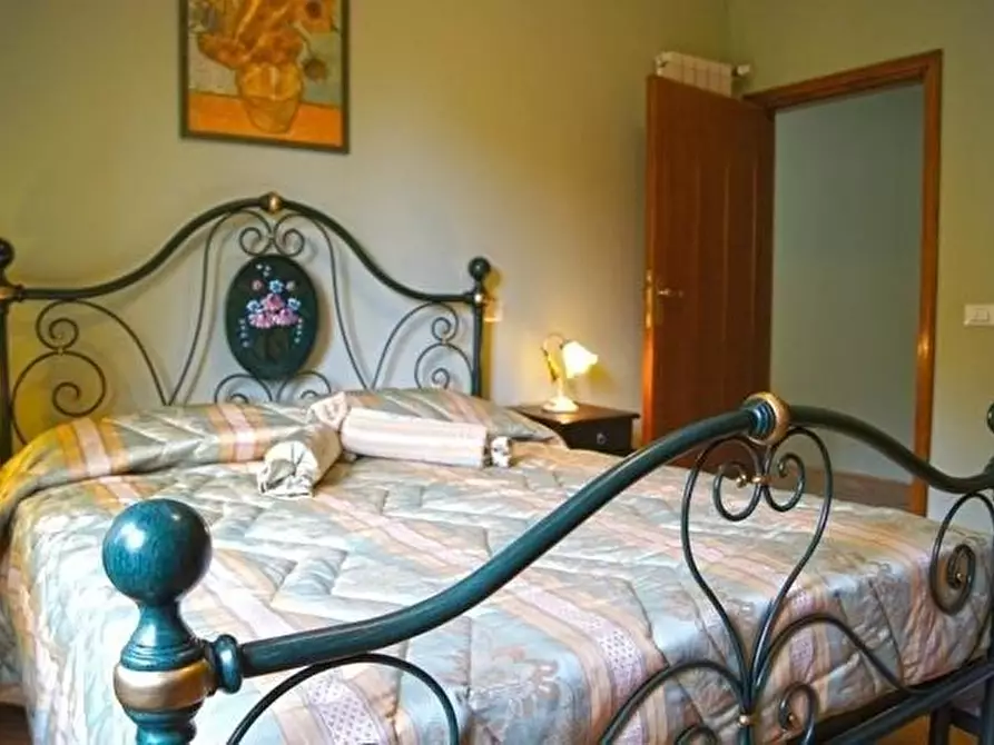 Immagine 21 di Casa colonica in vendita  a San Giuliano Terme