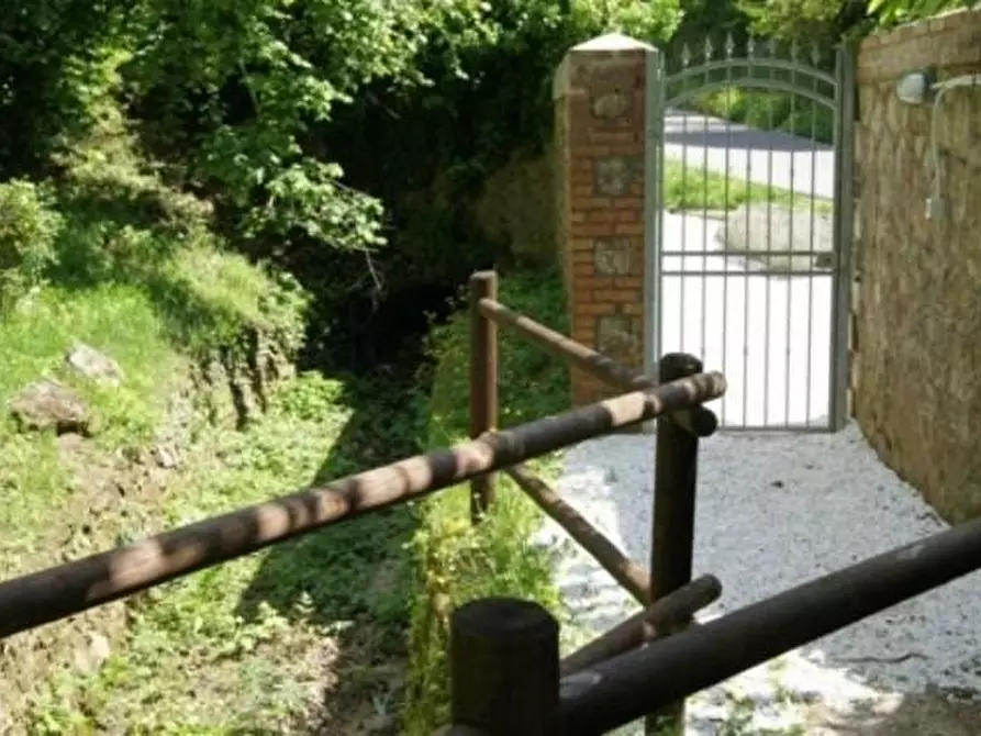 Immagine 26 di Casa colonica in vendita  a San Giuliano Terme