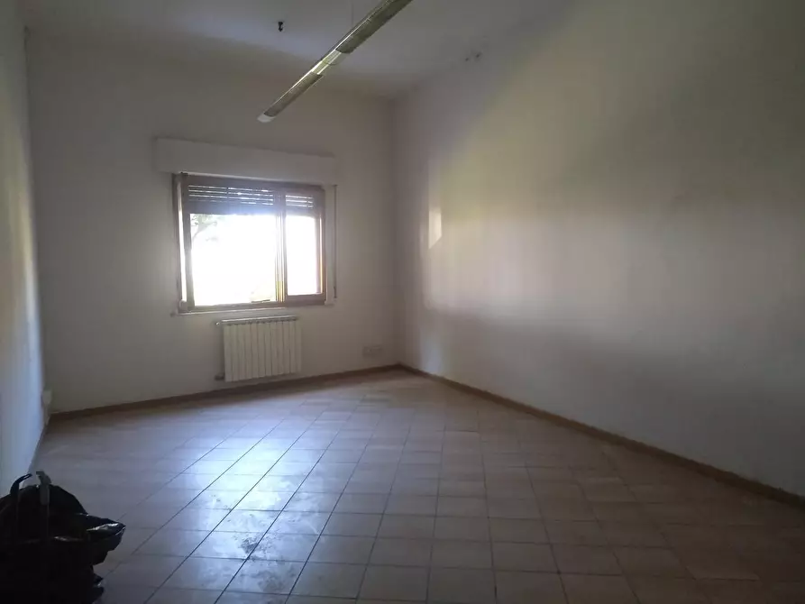 Immagine 3 di Ufficio in vendita  a Empoli