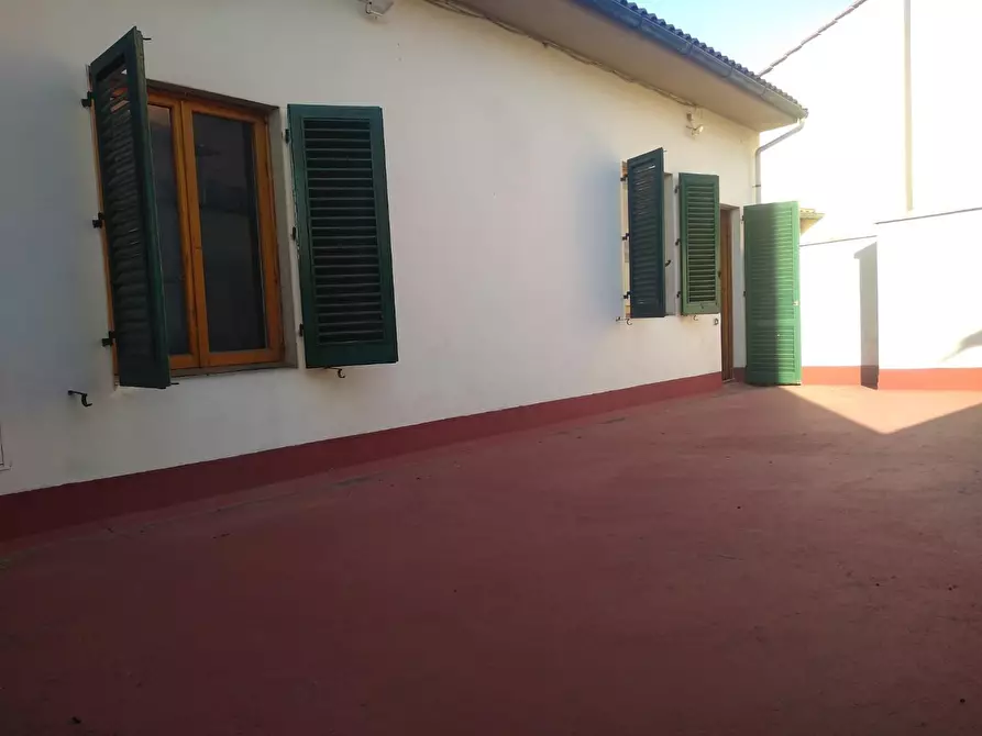Immagine 17 di Ufficio in vendita  a Empoli