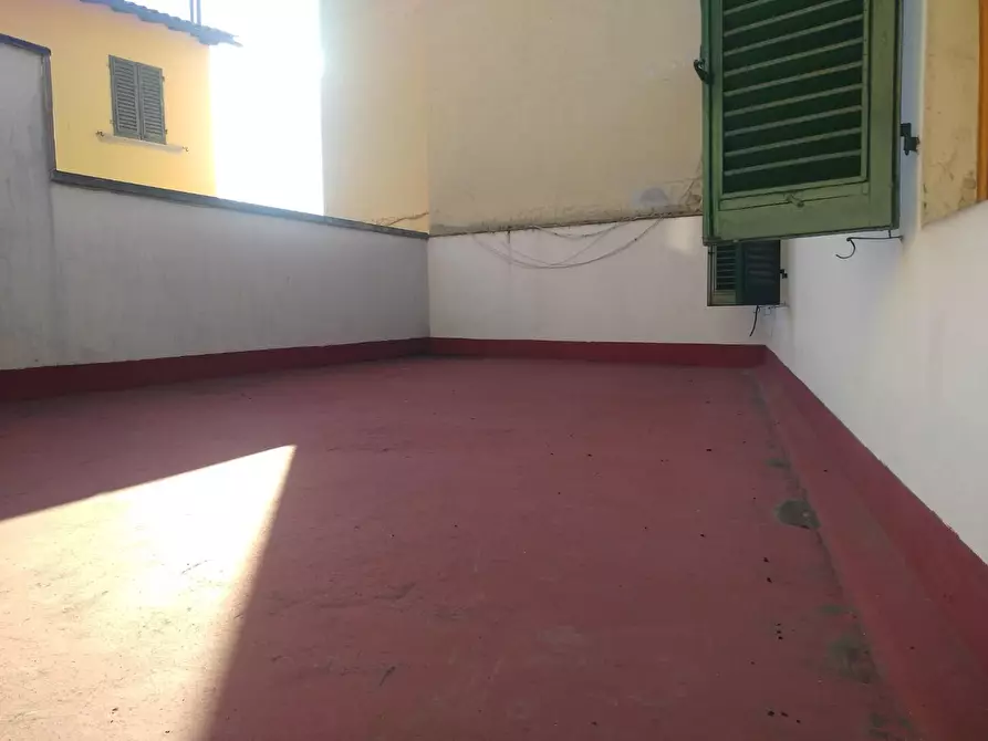 Immagine 15 di Ufficio in vendita  a Empoli