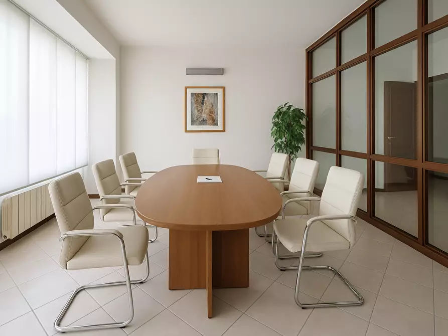 Immagine 1 di Ufficio in affitto  a Cascina