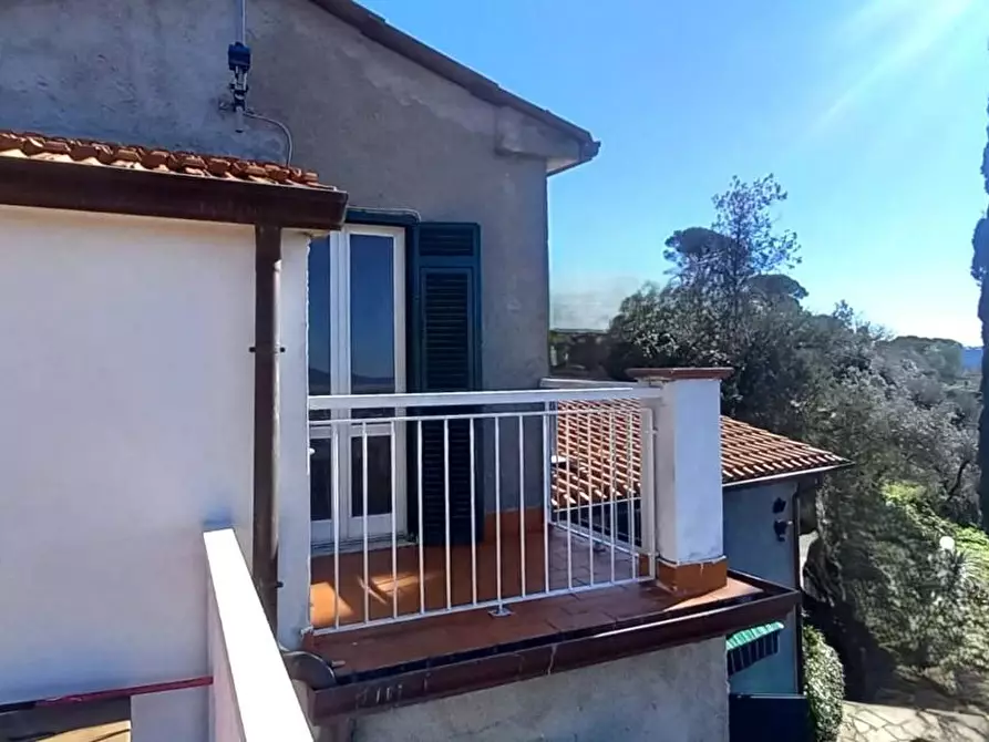 Immagine 22 di Casa semindipendente in vendita  a Fosdinovo