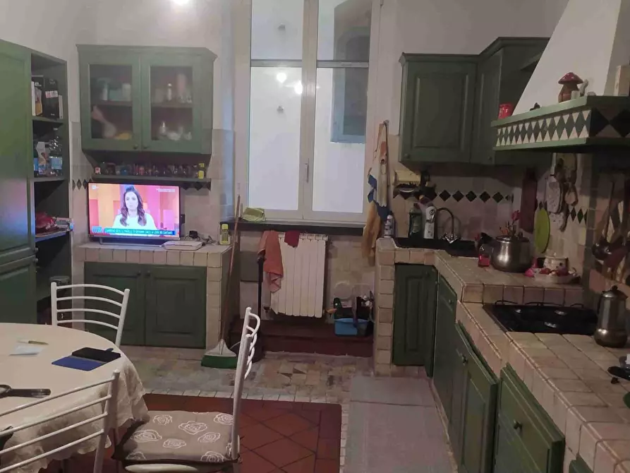 Immagine 16 di Appartamento in vendita  a Lucca