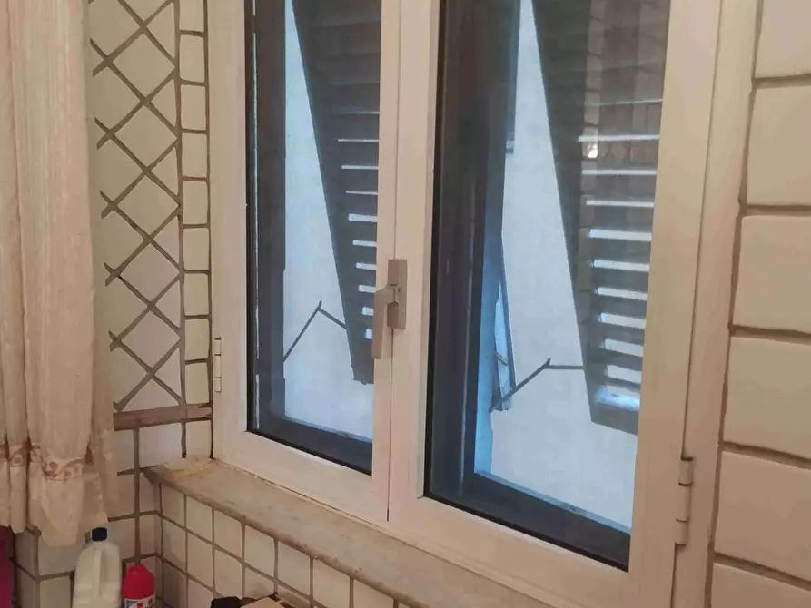 Immagine 27 di Appartamento in vendita  a Lucca