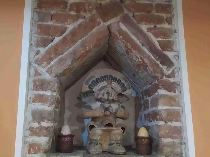 Immagine 10 di Appartamento in vendita  a Lucca