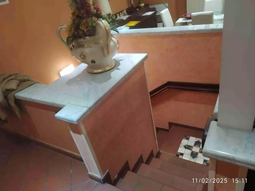 Immagine 30 di Appartamento in vendita  a Lucca