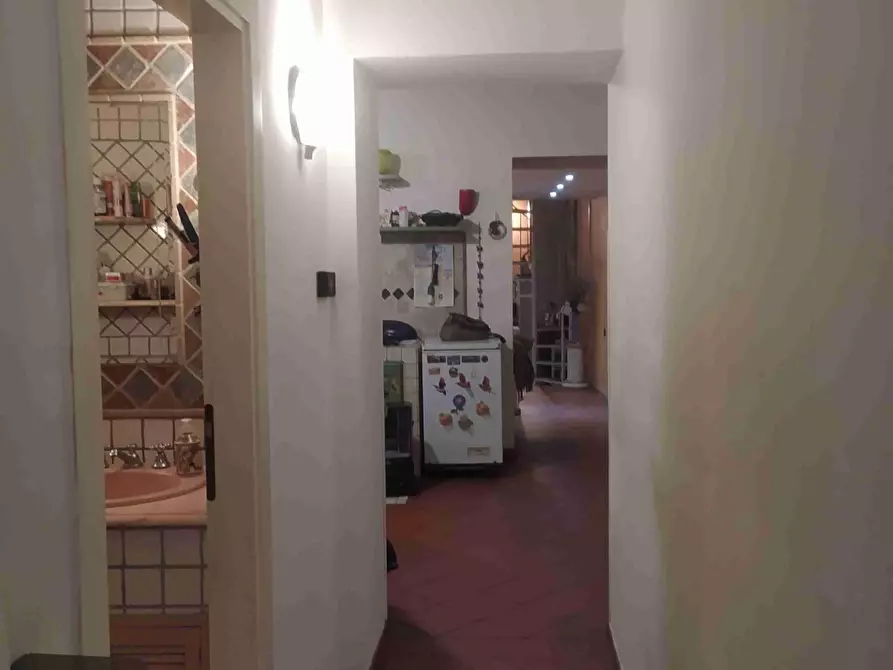 Immagine 15 di Appartamento in vendita  a Lucca