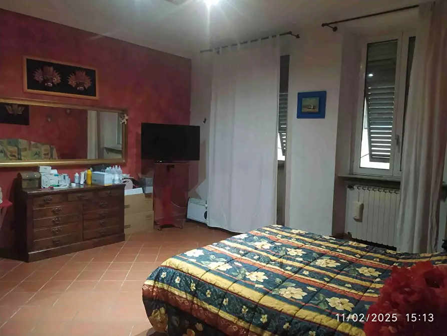 Immagine 24 di Appartamento in vendita  a Lucca