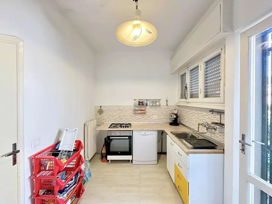 Immagine 16 di Casa indipendente in vendita  a Pietrasanta