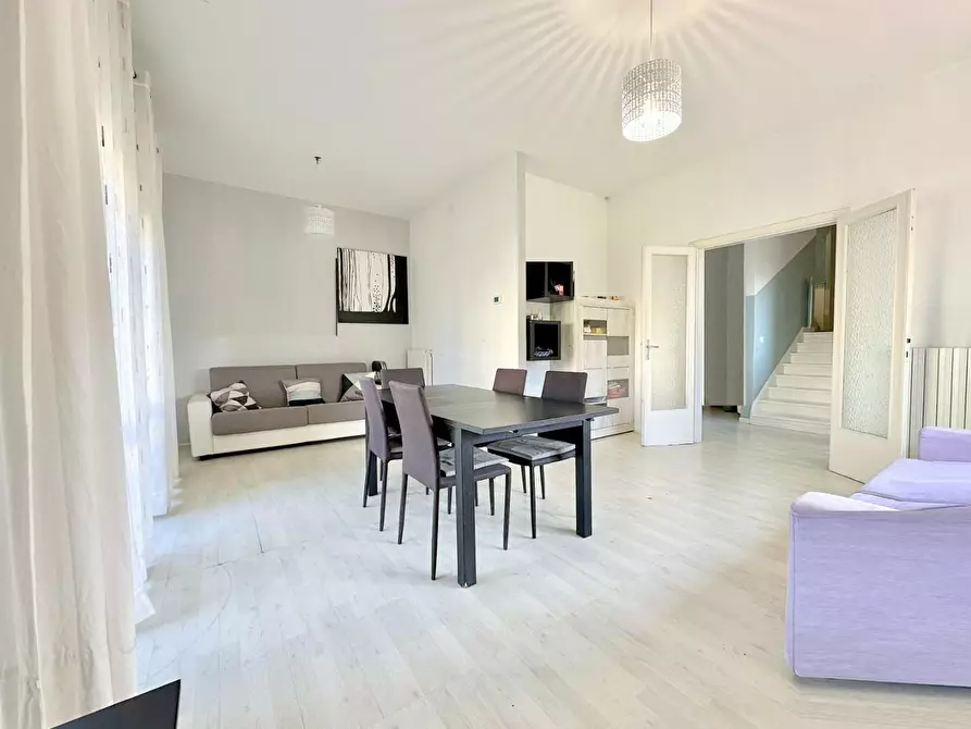 Immagine 7 di Casa indipendente in vendita  a Pietrasanta