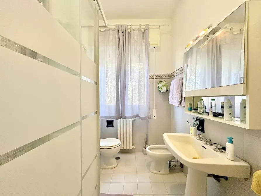 Immagine 29 di Casa indipendente in vendita  a Pietrasanta