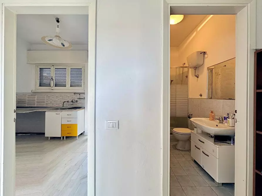 Immagine 12 di Casa indipendente in vendita  a Pietrasanta