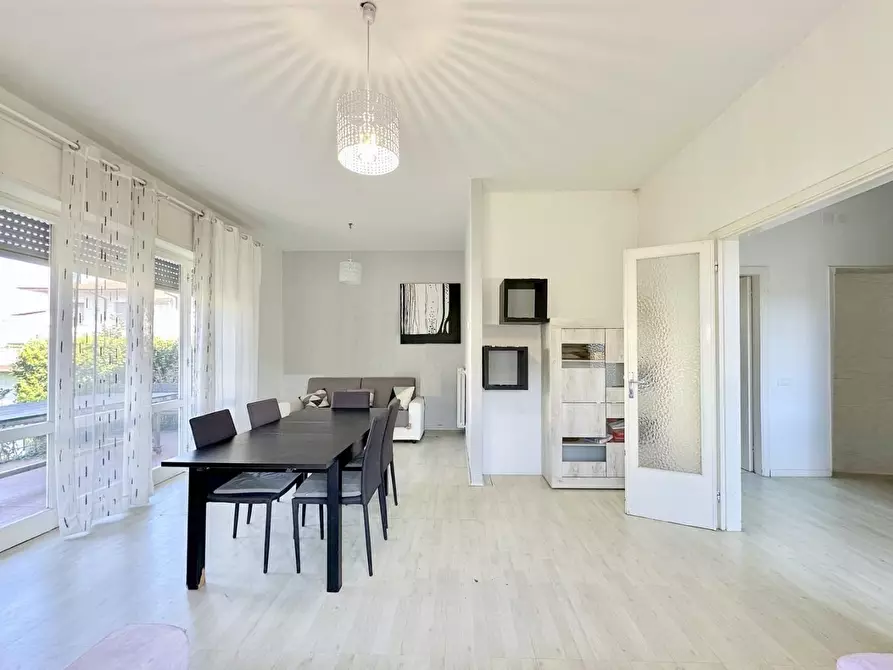 Immagine 6 di Casa indipendente in vendita  a Pietrasanta