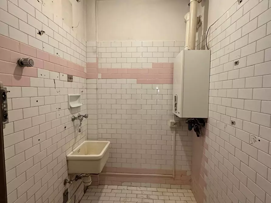 Immagine 14 di Appartamento in vendita  a Pisa