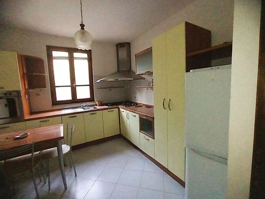 Immagine 10 di Villetta a schiera in vendita  a San Giuliano Terme