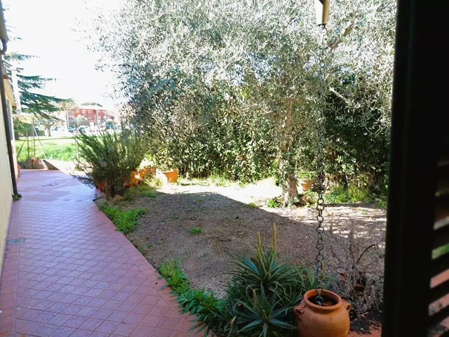 Immagine 12 di Villetta a schiera in vendita  a San Giuliano Terme