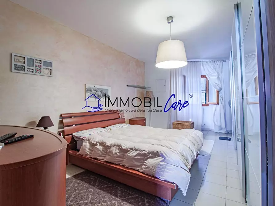 Immagine 10 di Appartamento in vendita  a Livorno