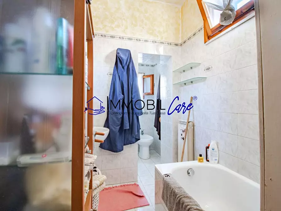 Immagine 7 di Appartamento in vendita  a Livorno