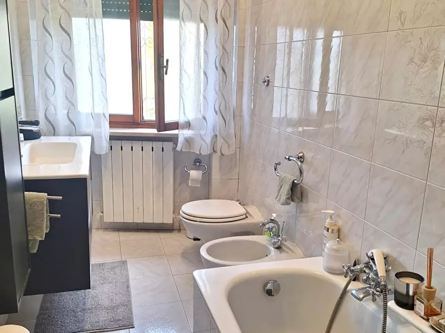 Immagine 21 di Appartamento in vendita  a Capannori