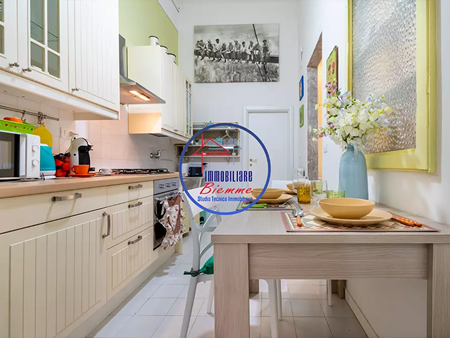 Immagine 6 di Casa semindipendente in affitto  a Viareggio