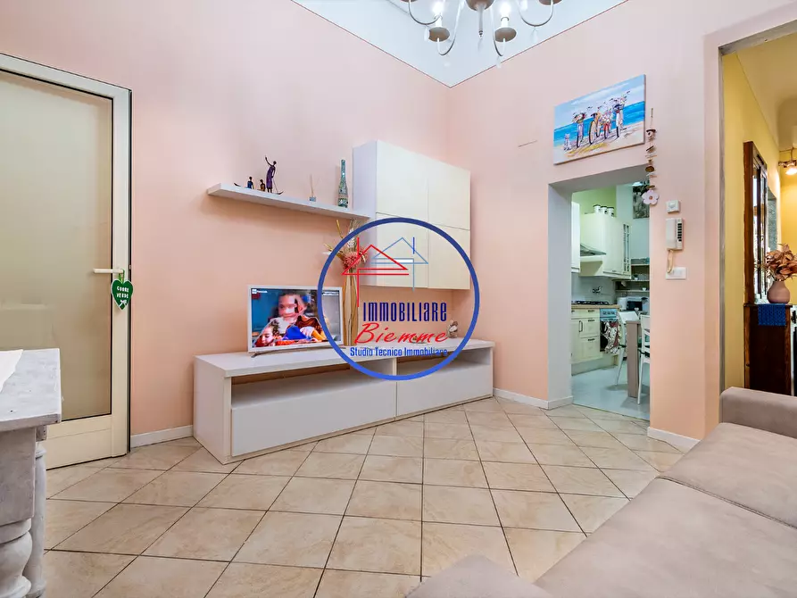 Immagine 4 di Casa semindipendente in affitto  a Viareggio