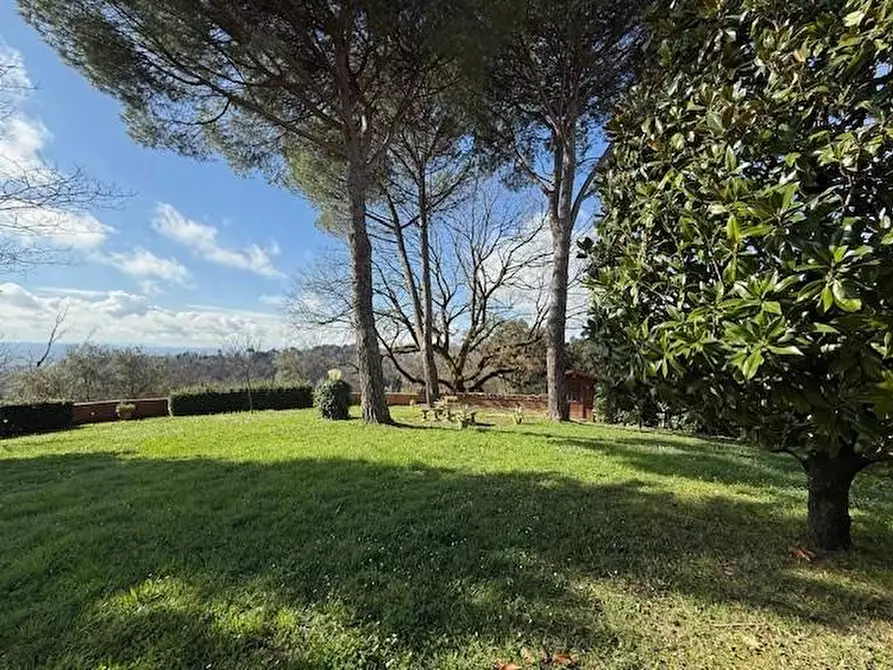 Immagine 9 di Villa in vendita  a Santa Maria A Monte