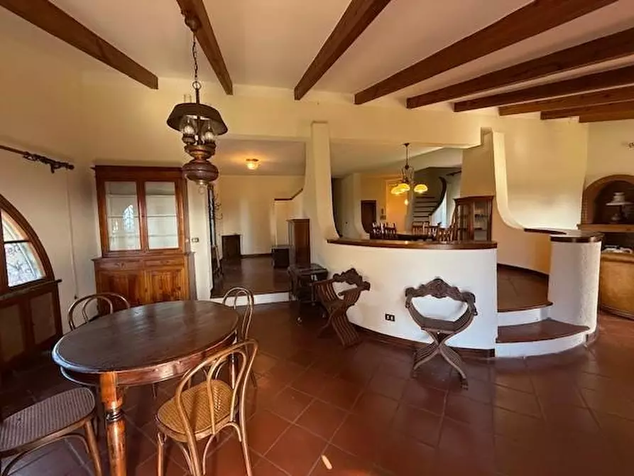 Immagine 13 di Villa in vendita  a Santa Maria A Monte