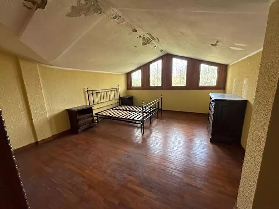 Immagine 19 di Villa in vendita  a Santa Maria A Monte