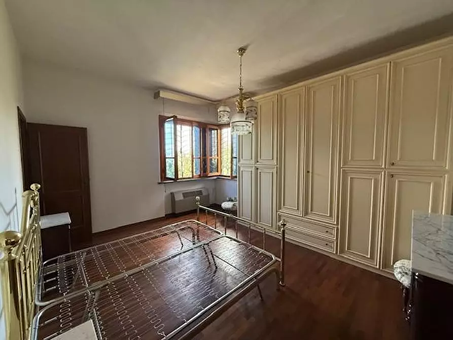 Immagine 15 di Villa in vendita  a Santa Maria A Monte