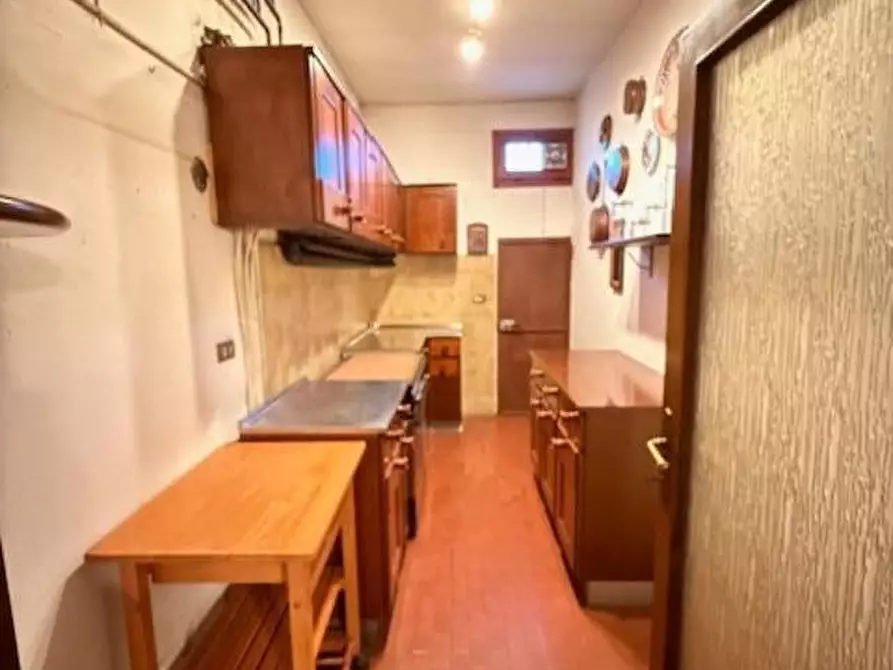 Immagine 30 di Villa in vendita  a Santa Maria A Monte