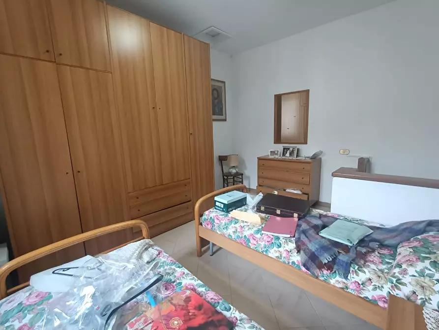 Immagine 23 di Casa semindipendente in vendita  a Carrara