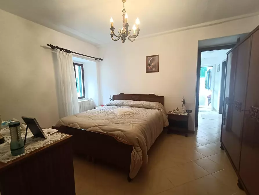 Immagine 18 di Casa semindipendente in vendita  a Carrara