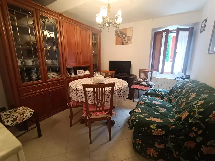 Immagine 11 di Casa semindipendente in vendita  a Carrara