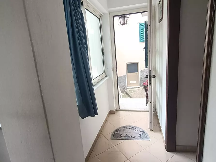 Immagine 2 di Casa semindipendente in vendita  a Carrara