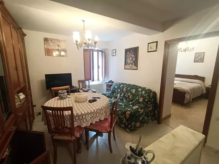 Immagine 15 di Casa semindipendente in vendita  a Carrara