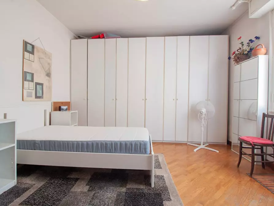 Immagine 21 di Appartamento in vendita  a Pisa