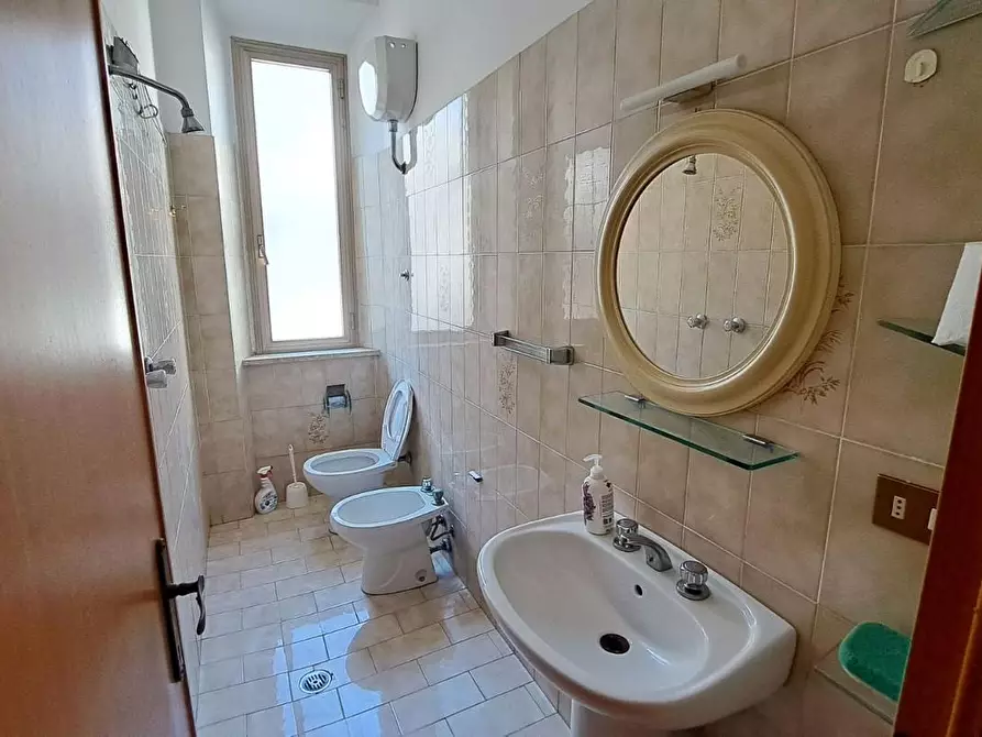 Immagine 12 di Appartamento in vendita  a Rosignano Marittimo