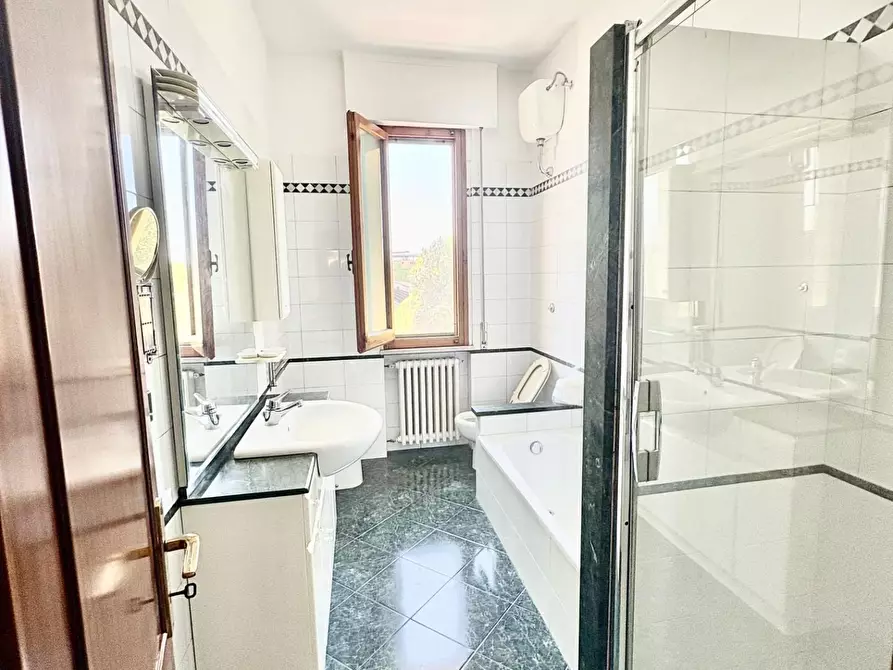 Immagine 12 di Appartamento in vendita  a Castelfiorentino