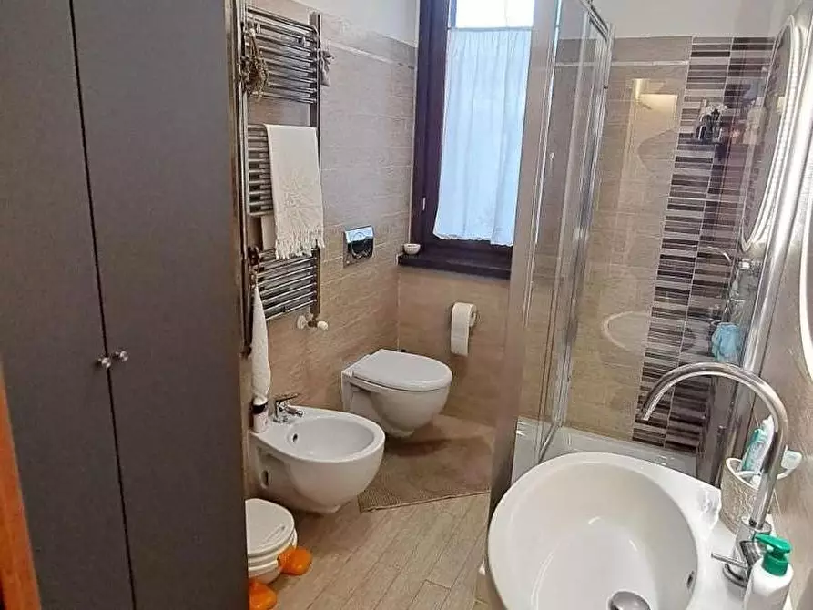 Immagine 13 di Appartamento in vendita  a Rosignano Marittimo