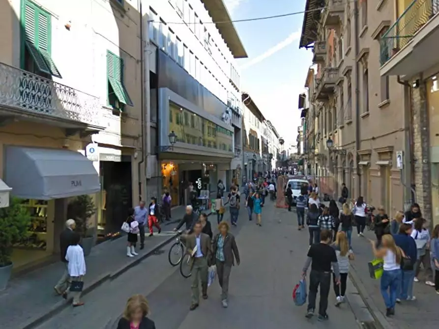 Immagine 13 di Appartamento in vendita  a Pisa