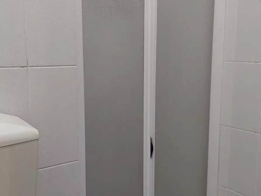 Immagine 4 di Appartamento in vendita  a Livorno