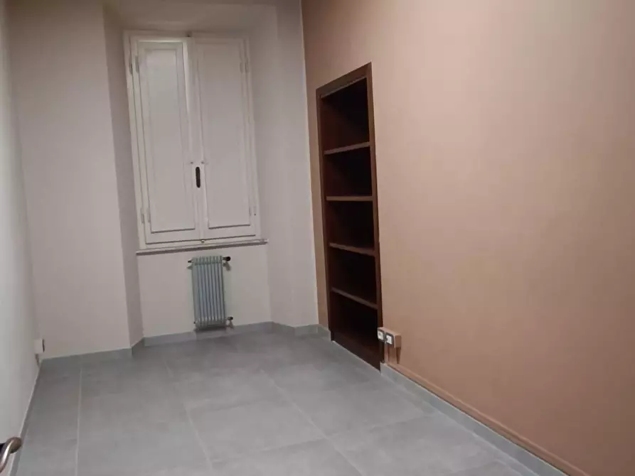 Immagine 22 di Appartamento in vendita  a Massa